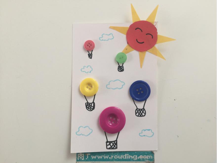 幼儿园小班手工教案纽扣拼贴画之热气球的做法