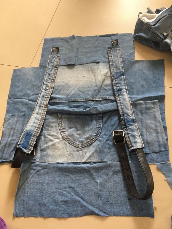 布艺手工DIY将旧牛仔裤改造成双肩背包制作教